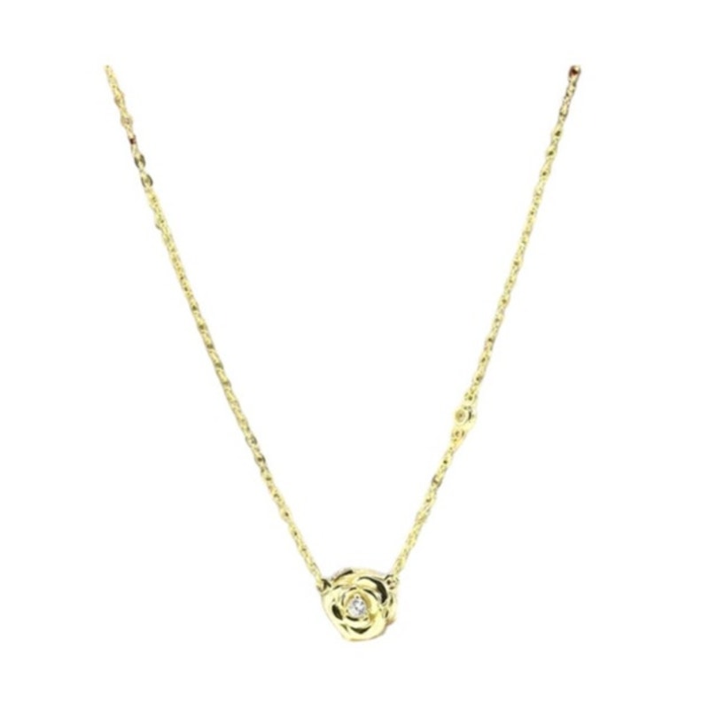 Mini Rose Shaped Pendant Necklace Gold Tone